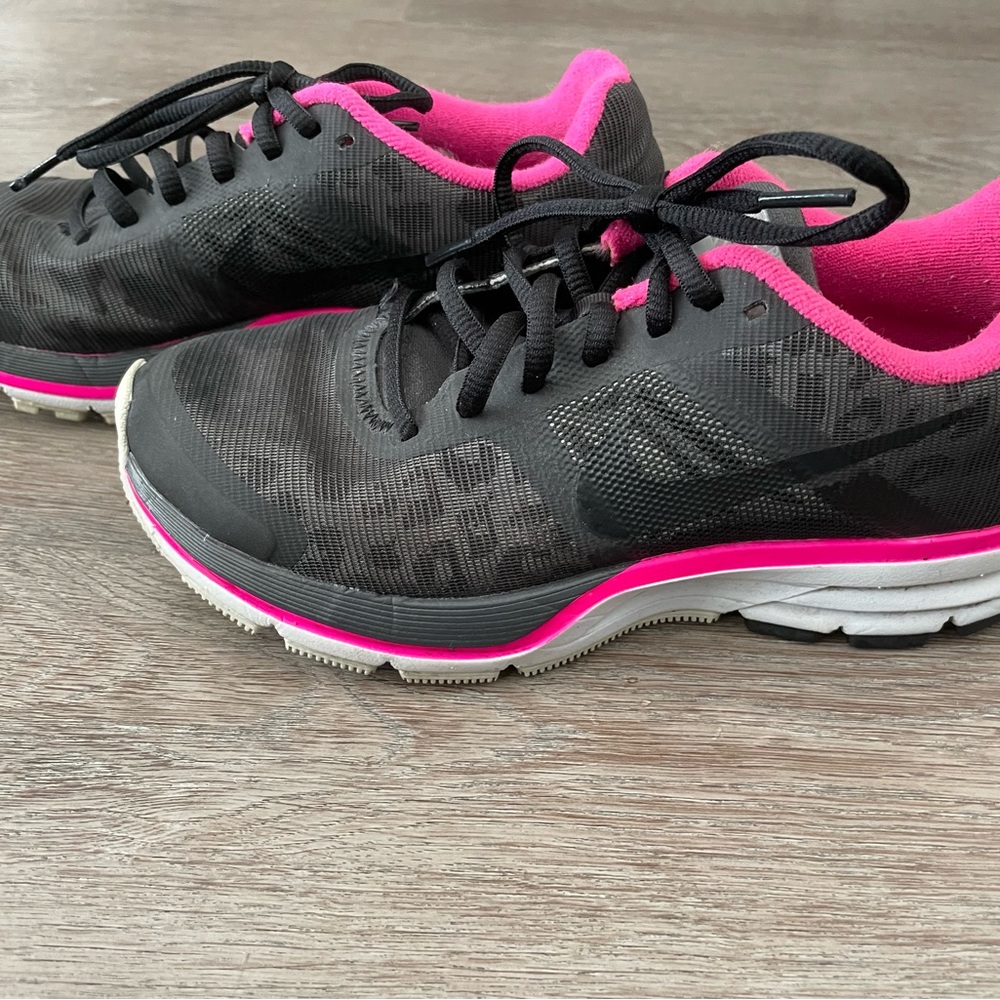 Black leopard print and hot pink Nike Runners